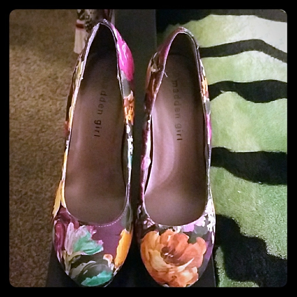 Madden Girl Pumps
